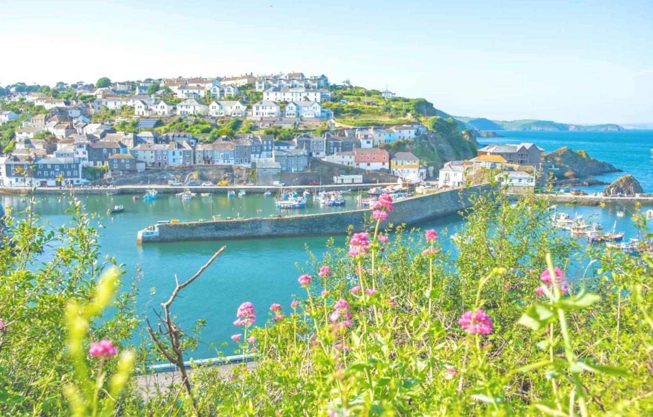 Idyllic Cornish Cottage, Superking Bed, Private Garden Dogs Welcome Truro Exterior photo