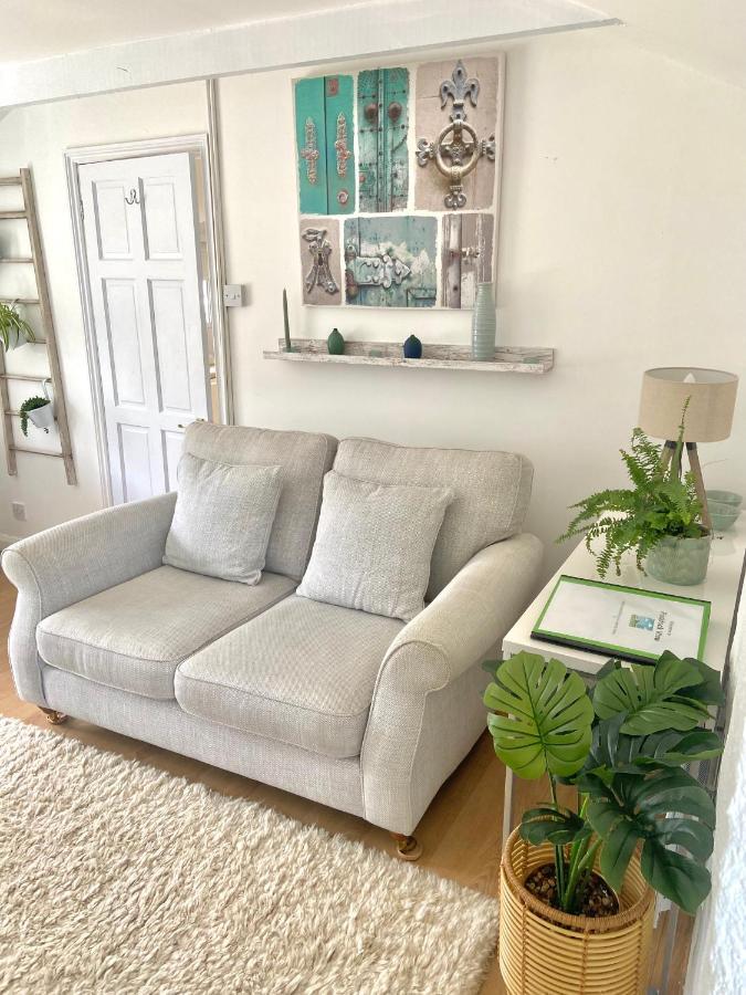 Idyllic Cornish Cottage, Superking Bed, Private Garden Dogs Welcome Truro Exterior photo